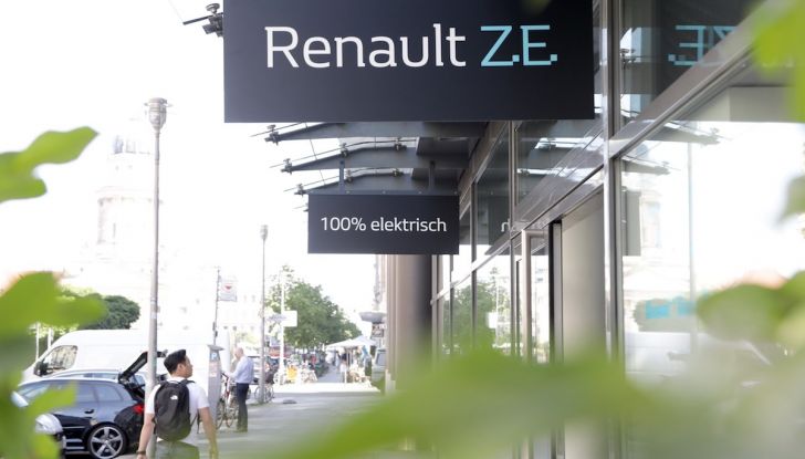 Renault Electric Vehicle Experience Center al debutto a Berlino - Foto 4 di 18