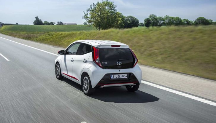 Nuova Toyota Aygo 2018, il lifting di mezza età - Foto 21 di 25
