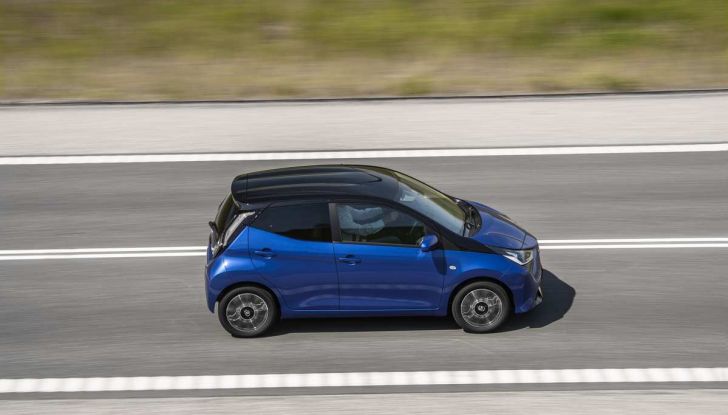Nuova Toyota Aygo 2018, il lifting di mezza età - Foto 15 di 25
