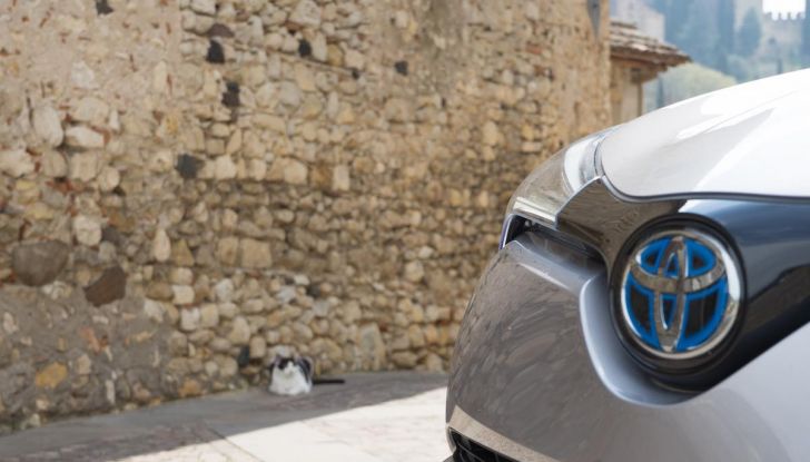 [VIDEO] Toyota C-HR 2018, La nostra prova dell’Hybrid SUV da 26Km/l - Foto 21 di 36