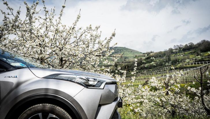[VIDEO] Toyota C-HR 2018, La nostra prova dell’Hybrid SUV da 26Km/l - Foto 28 di 36