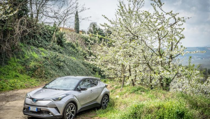 [VIDEO] Toyota C-HR 2018, La nostra prova dell’Hybrid SUV da 26Km/l - Foto 30 di 36
