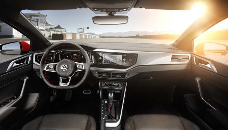 Volkswagen Polo GTI prova su strada e impressioni di guida - Foto 20 di 38