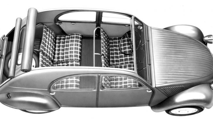 Citroën 2 CV: La “Toute Petite Voiture” - Foto 2 di 14