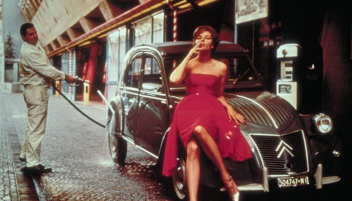 Citroën 2 CV: La “Toute Petite Voiture” - Foto 4 di 14