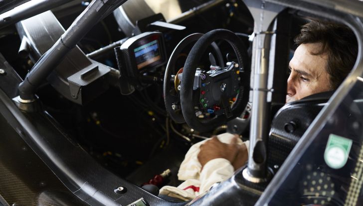 Alex Zanardi corre il DTM a Misano con BMW M4 senza usare le protesi - Foto 4 di 5