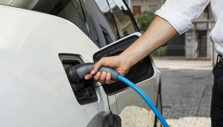 Quale tessera per ricarica di auto elettrica conviene scegliere - Foto 5 di 12