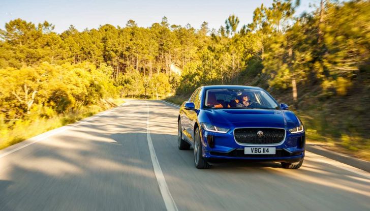 Jaguar I-Pace è Auto dell’Anno 2019 - Foto 7 di 25