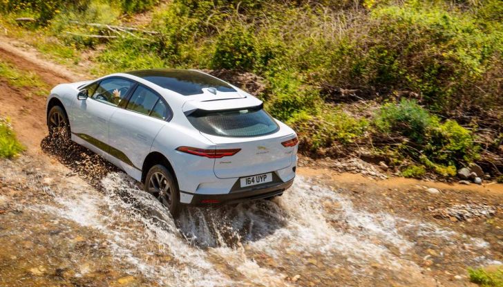 Jaguar I-Pace è Auto dell’Anno 2019 - Foto 11 di 25