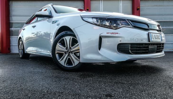 Kia Optima SW Plug-In Hybrid prova su strada, consumi e prestazioni - Foto 14 di 54