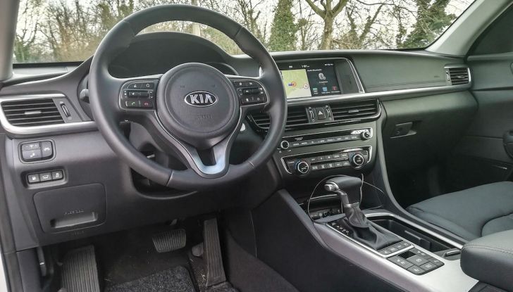 Kia Optima SW Plug-In Hybrid prova su strada, consumi e prestazioni - Foto 33 di 54