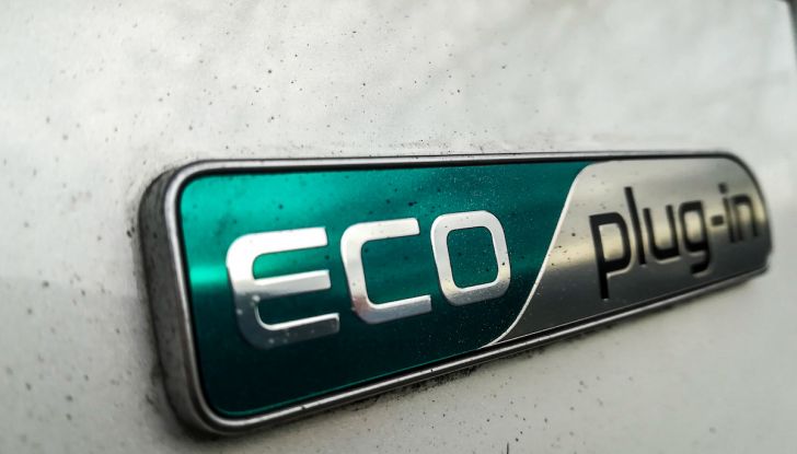 Kia Optima SW Plug-In Hybrid prova su strada, consumi e prestazioni - Foto 38 di 54