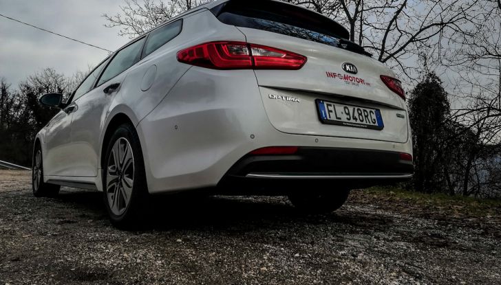 Kia Optima SW Plug-In Hybrid prova su strada, consumi e prestazioni - Foto 39 di 54