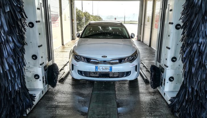 Kia Optima SW Plug-In Hybrid prova su strada, consumi e prestazioni - Foto 7 di 54