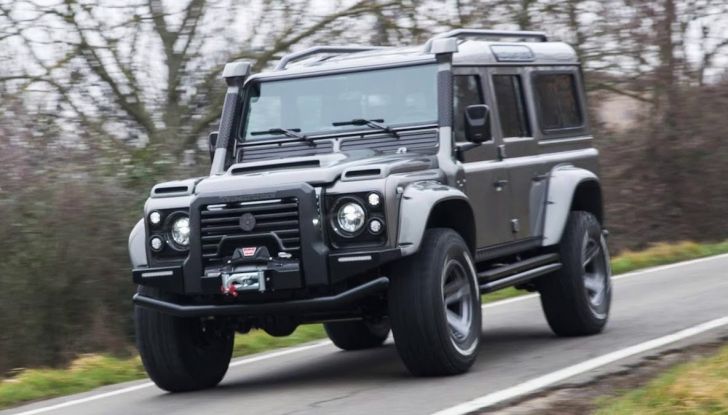 Land Rover Defender Ares, il V8 da 212.000 Euro arriva da Modena - Foto 1 di 9