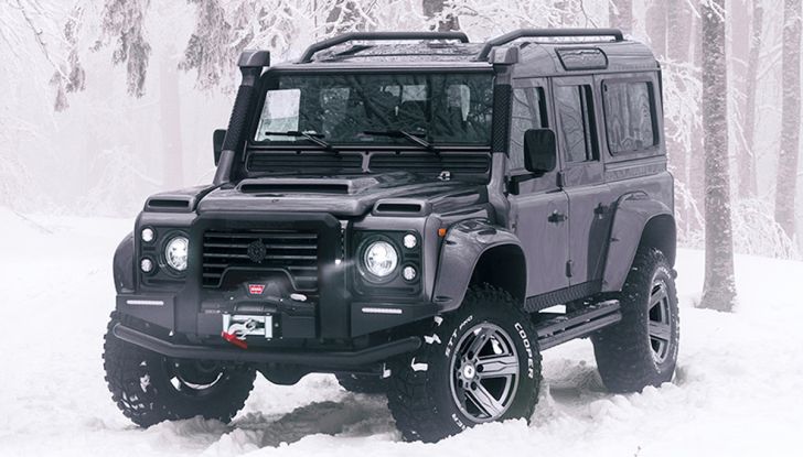 Land Rover Defender Ares, il V8 da 212.000 Euro arriva da Modena - Foto 2 di 9