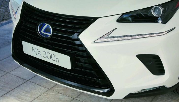 Lexus NX Sport Edition 2018: il nuovo allestimento dove domina il nero - Foto 6 di 10