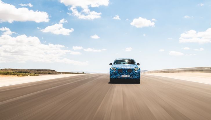 Mercedes EQC, prezzi e allestimenti del SUV elettrico - Foto 33 di 59