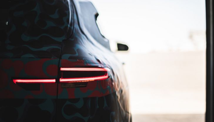 Mercedes EQC, prezzi e allestimenti del SUV elettrico - Foto 47 di 59