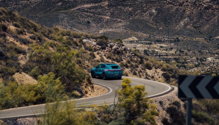 Mercedes EQC, prezzi e allestimenti del SUV elettrico - Foto 50 di 59