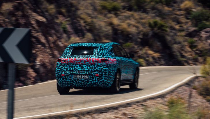 Mercedes EQC, prezzi e allestimenti del SUV elettrico - Foto 56 di 59