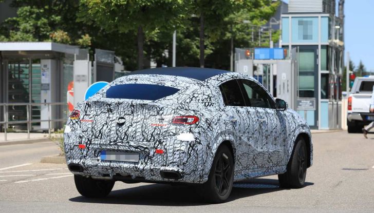 Nuova Mercedes GLE Coupè, test su strada della nuova generazione - Foto 9 di 19
