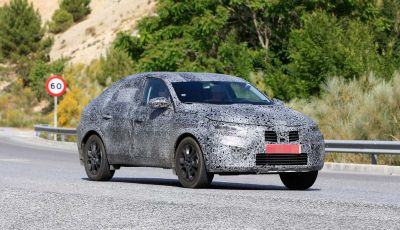 Renault Captur Coupe, dati e immagini del crossover compatto