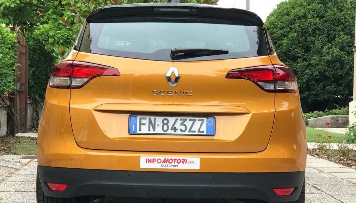 Renault Scénic 1.6 dCi da 131 CV prova su strada ed equipaggiamenti - Foto 3 di 11