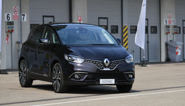 Renault Tecno 4All, in pista a Modena con la gamma 2018 - Foto 5 di 12