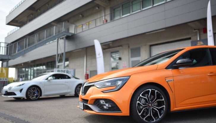 Renault Tecno 4All, in pista a Modena con la gamma 2018 - Foto 8 di 12