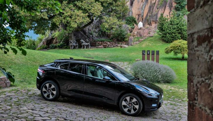 Jaguar I-PACE prova su strada, prestazioni, autonomia e ricarica - Foto 4 di 29