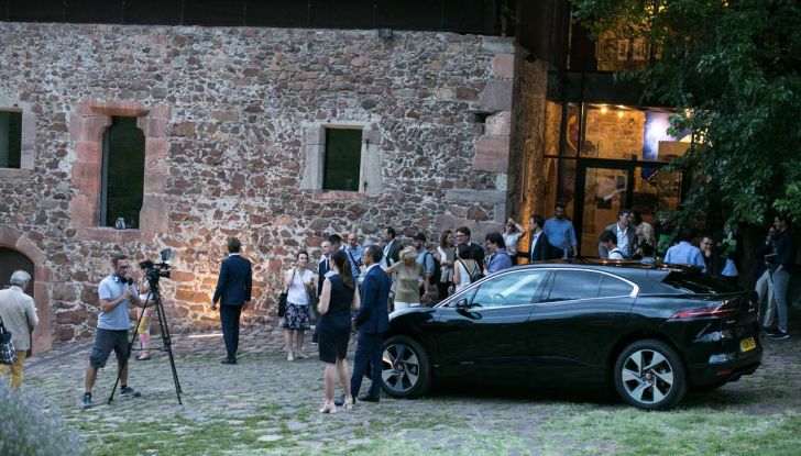 Jaguar I-PACE prova su strada, prestazioni, autonomia e ricarica - Foto 6 di 29