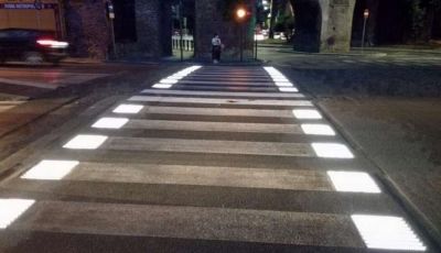 Strisce pedonali a led: a Roma gli attraversamenti diventano più sicuri