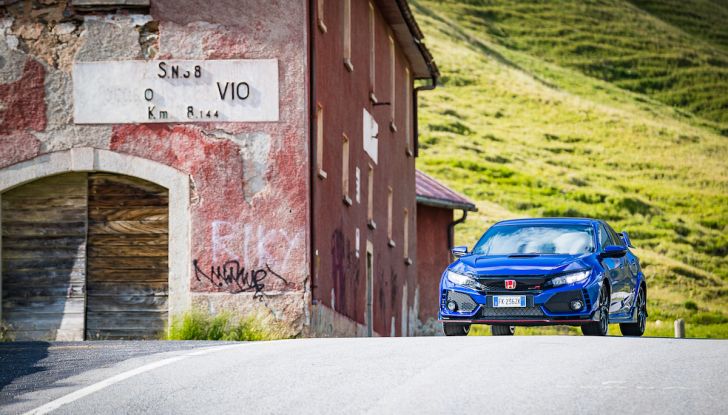 Prova Honda Civic Type R 2018: una vera sportiva senza rinunce nel quotidiano - Foto 15 di 32