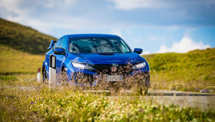 Prova Honda Civic Type R 2018: una vera sportiva senza rinunce nel quotidiano - Foto 20 di 32