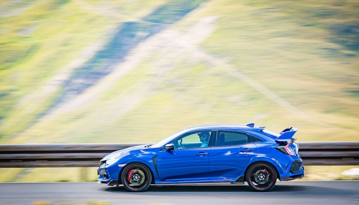 Prova Honda Civic Type R 2018: una vera sportiva senza rinunce nel quotidiano - Foto 30 di 32