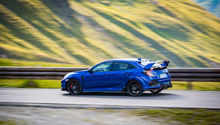 Prova Honda Civic Type R 2018: una vera sportiva senza rinunce nel quotidiano - Foto 31 di 32