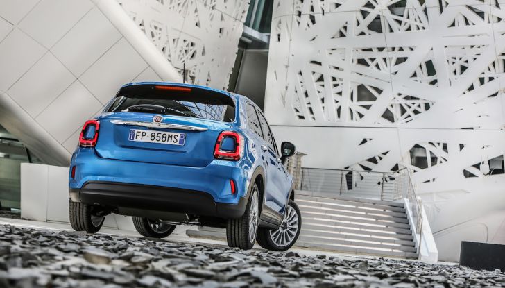 Nuova Fiat 500X 2018: nuovi motori, tecnologia e stile a 15.500€ - Foto 38 di 40