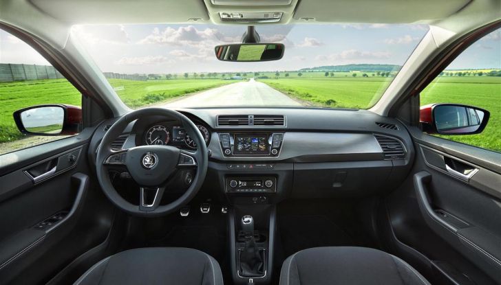 Nuova Skoda Fabia 2019: restyling completo e motori a 3 cilindri - Foto 13 di 18