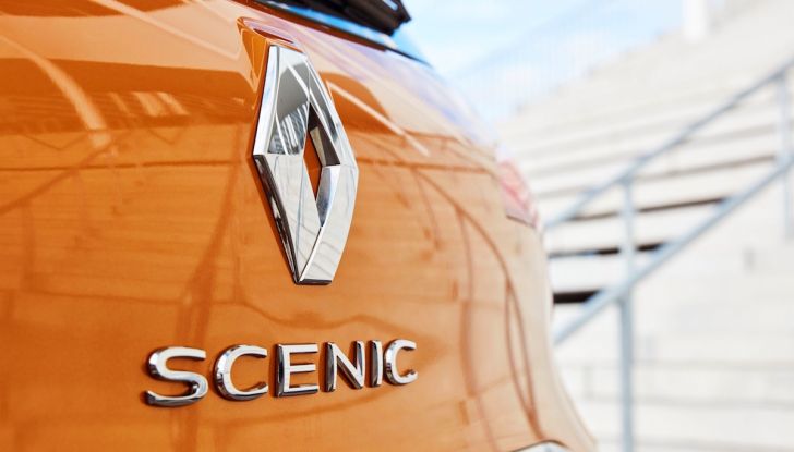 Renault Scenic: la nuova generazione 2024 sarà un crossover elettrico - Foto 24 di 24