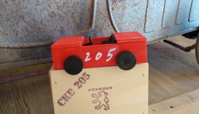 La Peugeot 205 Junior e la scatola di sapone