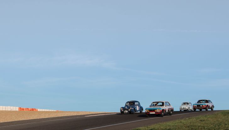 3 Peugeot al traguardo del Tour Auto 2018 a Nizza - Foto 1 di 17