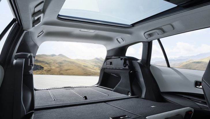 Toyota Corolla 2019: il ritorno di un mito per il segmento C - Foto 8 di 27