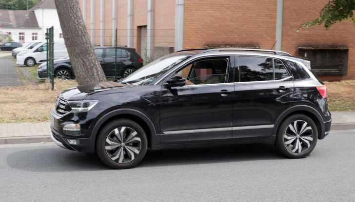 Volkswagen T-Cross First Edition: il City SUV compatto e funzionale - Foto 6 di 12