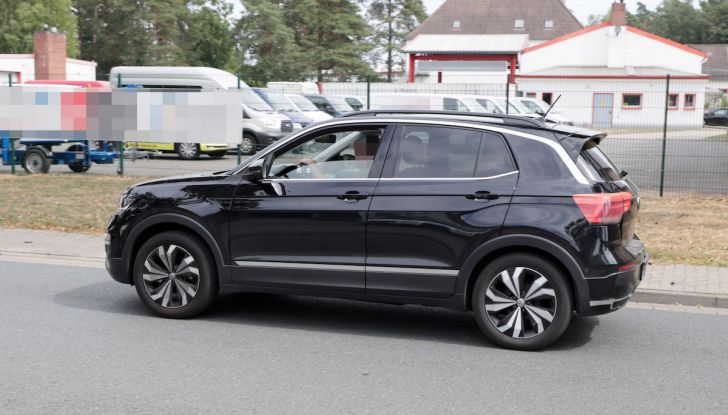 Volkswagen T-Cross First Edition: il City SUV compatto e funzionale - Foto 8 di 12