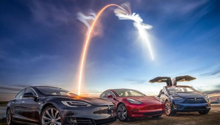 Tesla, oltre 1 miliardo e mezzo di km in Autopilot - Foto 11 di 14