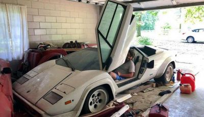 Nella casa ereditata dal nonno trova una Lamborghini da 500.000 dollari