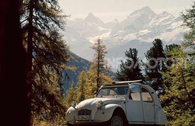 Le astuzie della 2CV: le sospensioni interconnesse - Foto 2 di 3