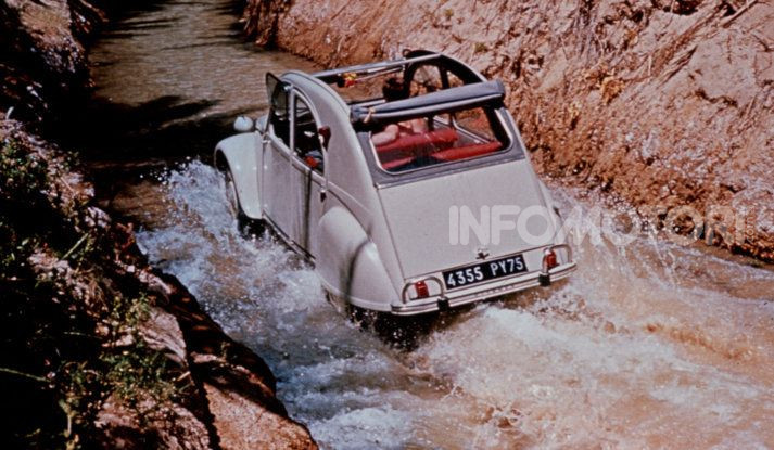Le astuzie della 2CV: le sospensioni interconnesse - Foto 1 di 3