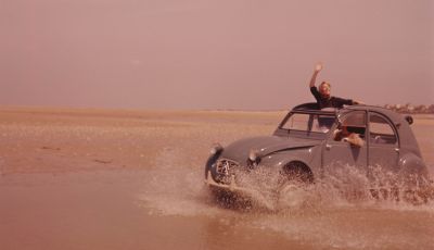 Le astuzie della Citroën 2CV: i finestrini